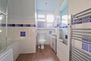 Family Bathroom- click for photo gallery